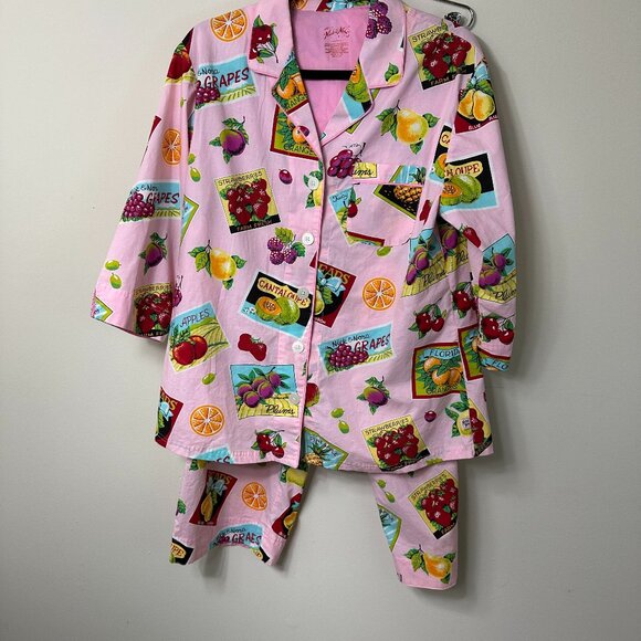NWOT Nick & Nora Fruit 3/4 Sleeve Button Up Shirt and Capri Pajama Set Size L - Picture 2 of 13